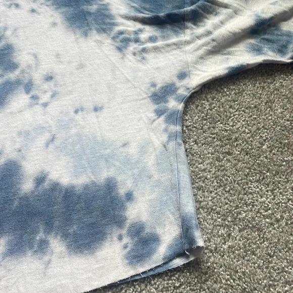 Kittenish blue/white tie dye cropped lightweight hoodie - Picture 7 of 7